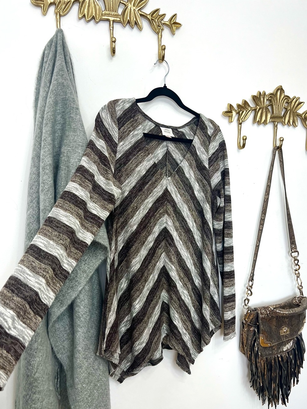 Chevron fall vibes funky light knit sweater Xl
